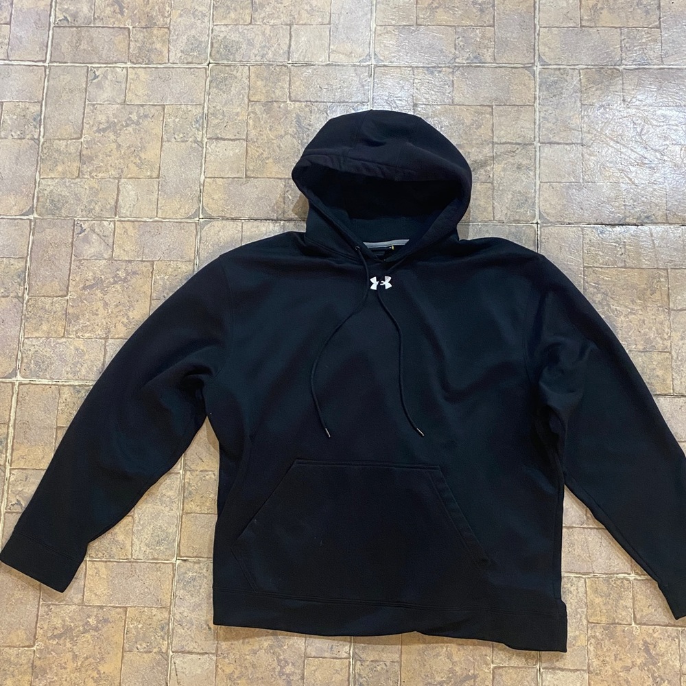 Black Under Armour hoodie
